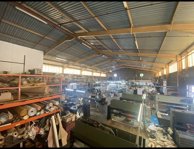 1,300M² WAREHOUSE TO LET IN WESTMEAD